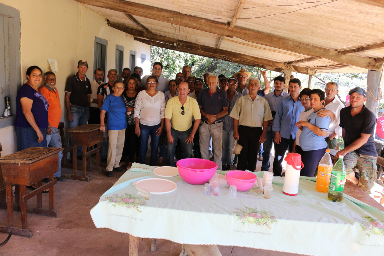 Prefeito, vereadores e secretário de agricultura participaram de encontro que abordou programa inédito em Alto Araguaia