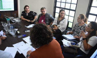 Plano de controle da malária em Alto Araguaia é discutido em Cuiabá