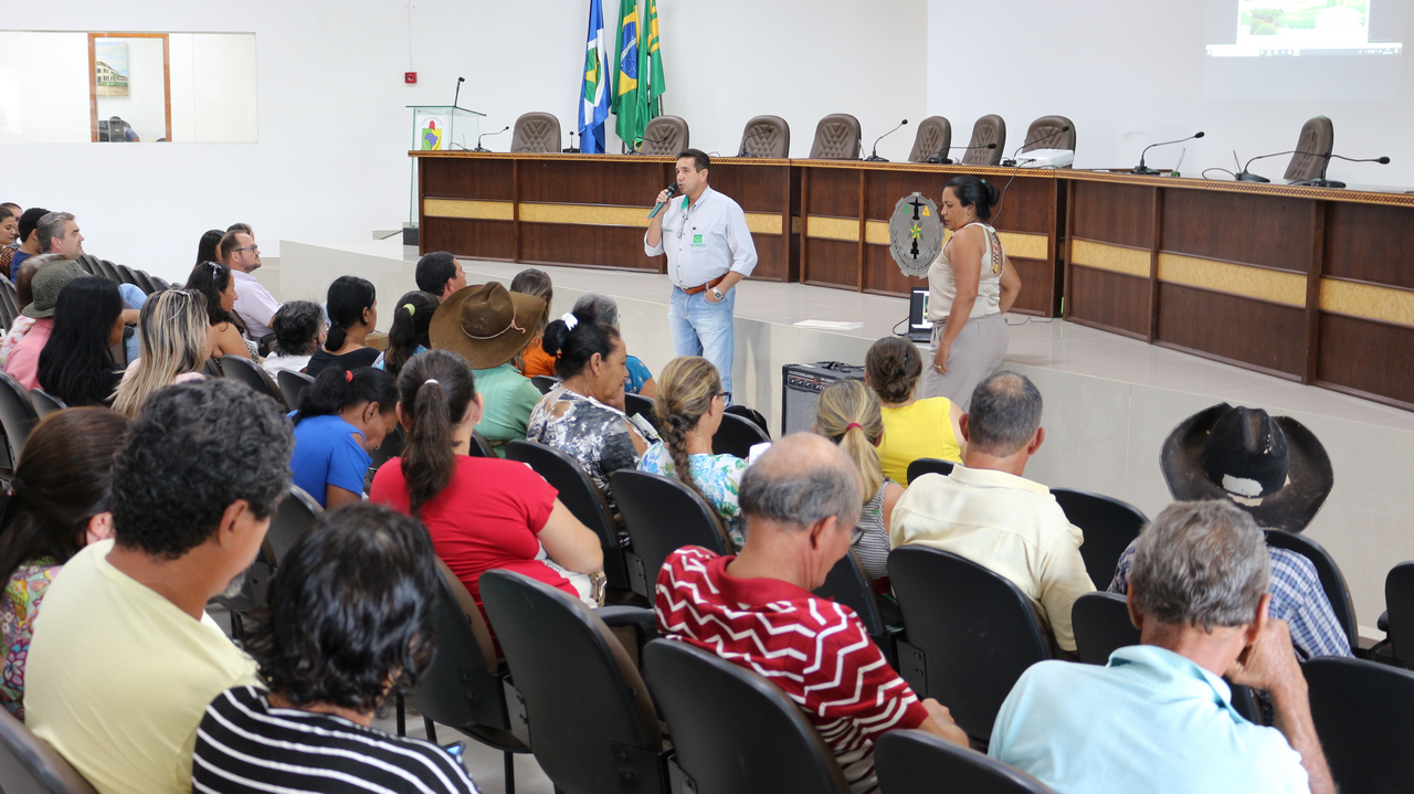Semapa apresenta à produtores araguaienses Selo Nacional da Agricultura Familiar e entrega 14 selos SIM
