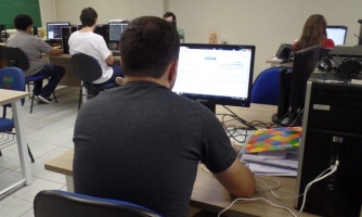 Cursos de inclusão digital, operador de computador, associativismo e informática básica estão disponíveis em Alto Araguaia