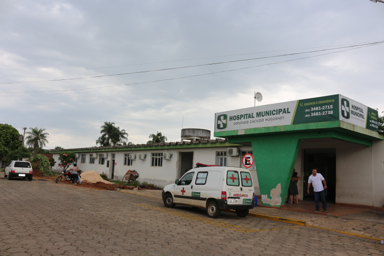 Seis árvores são removidas para obra de requalificação do Hospital Municipal em Alto Araguaia