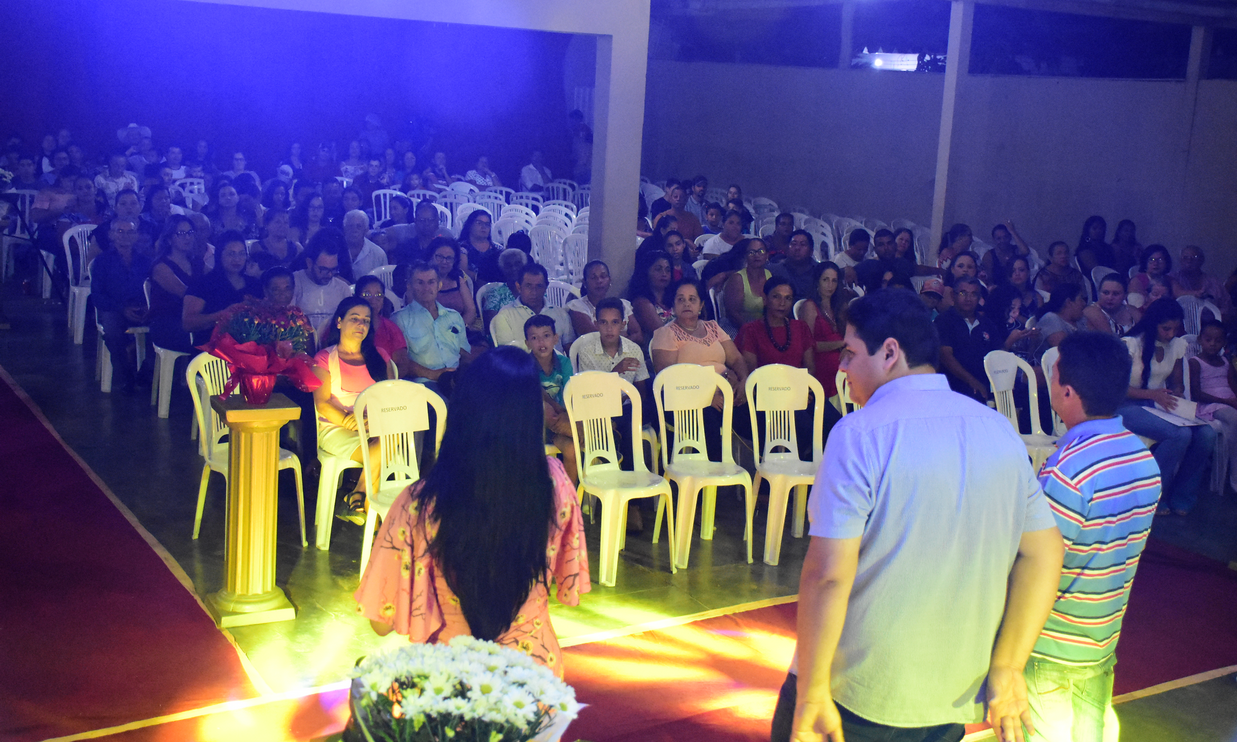 Desfile, apresentações e show de humor com Nico e Lau marcam homenagens às mulheres araguaienses