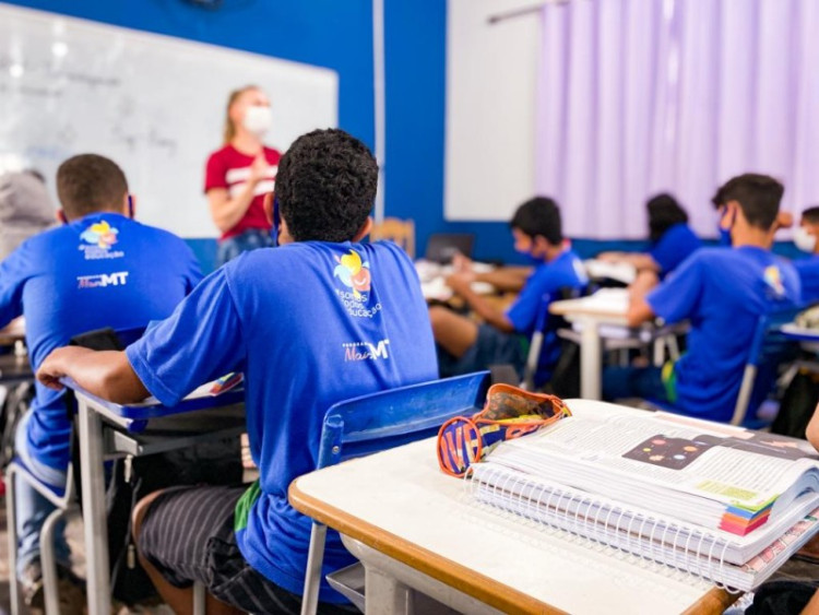 Alunos da rede estadual de Alto Araguaia são classificados para intercâmbio em Londres por meio do Governo de MT