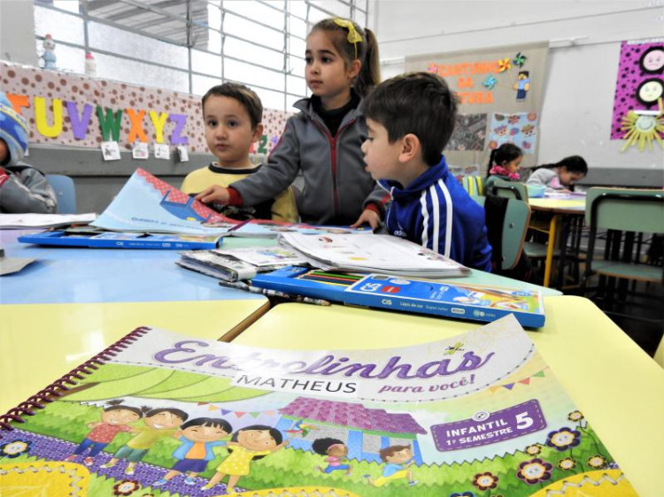 Sistema de Ensino Família e Escola fará primeira formação de pais e professores em Alto Araguaia; veja cronograma para os pais