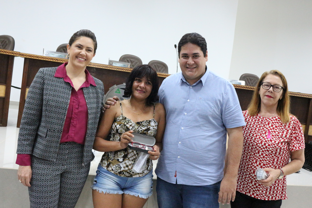 Parceria entre Poder Judiciário e Prefeitura de Alto Araguaia entregam 196 óculos