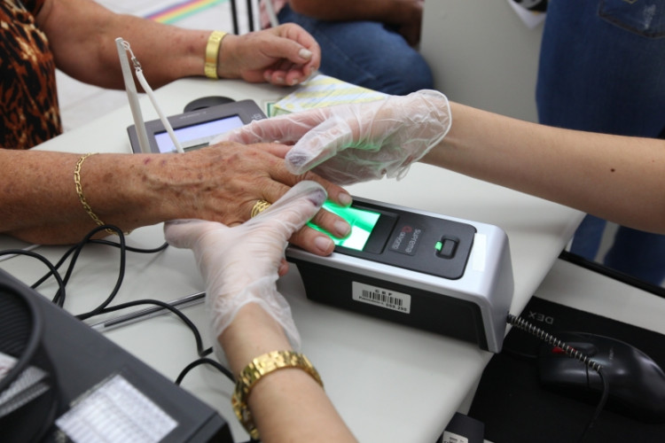 Eleitores devem realizar a revisão e cadastro biométrico obrigatório em Alto Araguaia