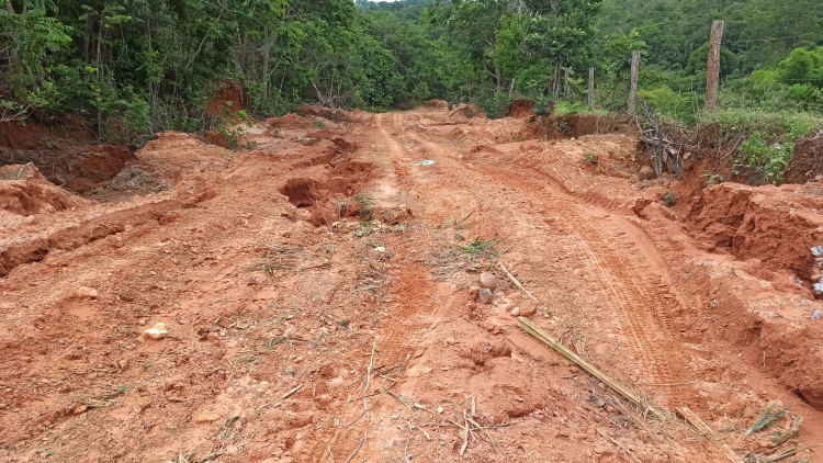 Prefeito Gustavo Melo vistoria situação de estradas e pontes na zona rural
