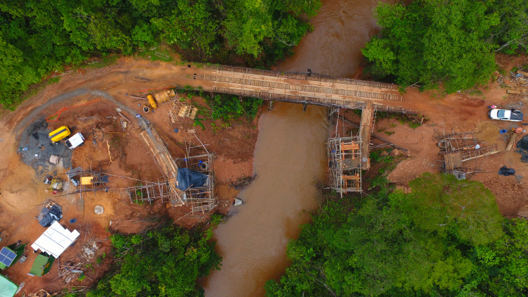 Ponte de concreto no Rio Ariranha representa avanço logístico na região do Gato Preto e Colônia do Ariranha