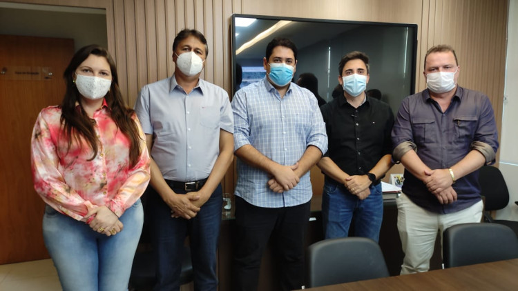 Em Cuiabá, Prefeito e vice-prefeito buscam captar investimentos para Alto Araguaia