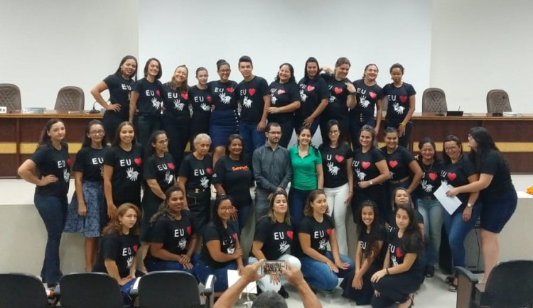 Assistência Social e Senac certificam 30 alunos em curso de libras