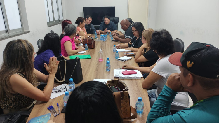 Prefeitura, PM e diretores discutem medidas para reforçar segurança nas escolas municipais